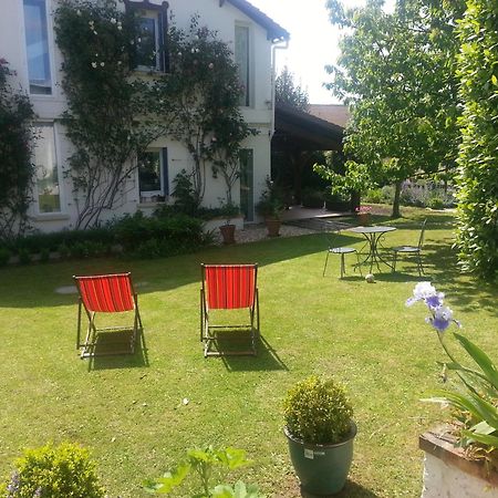Bed and Breakfast Le Cerisier à Mareil-Marly Extérieur photo